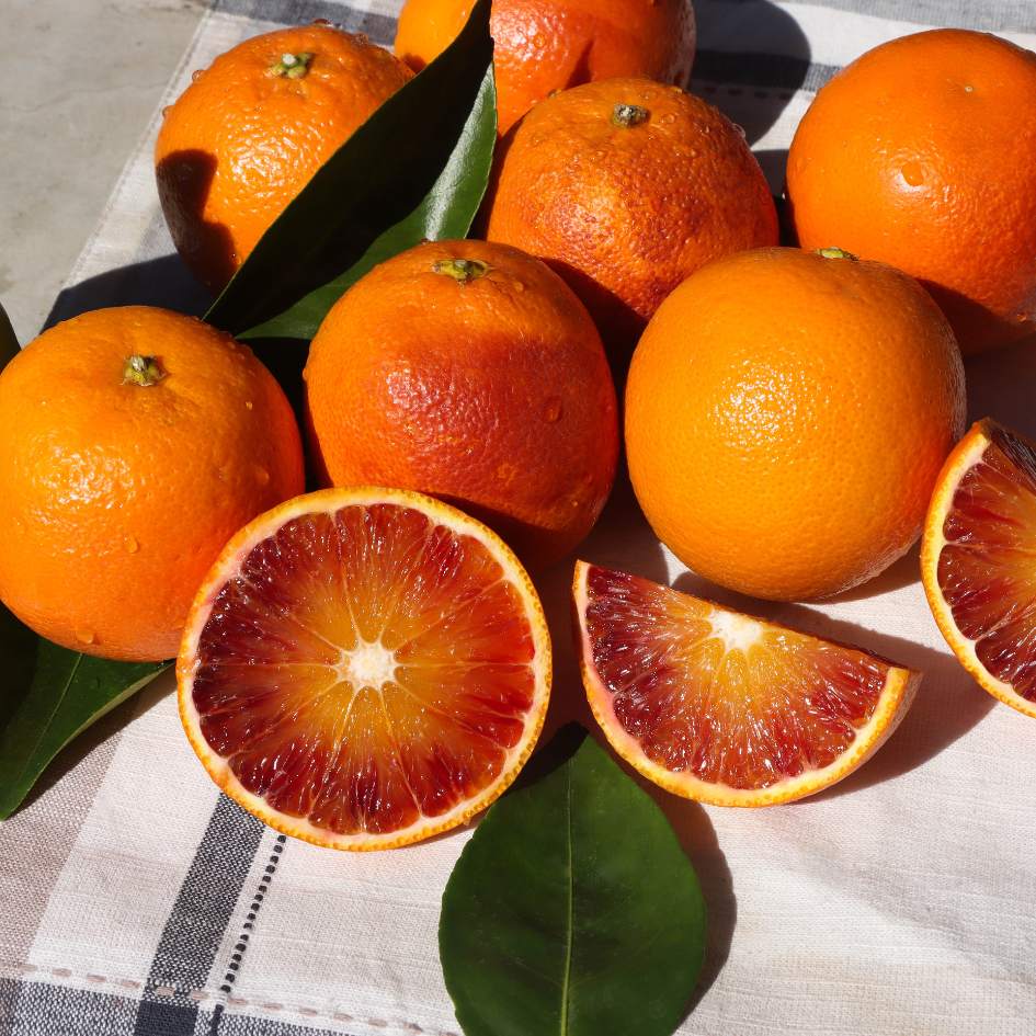Moro-Blood-Oranges-with-leaves